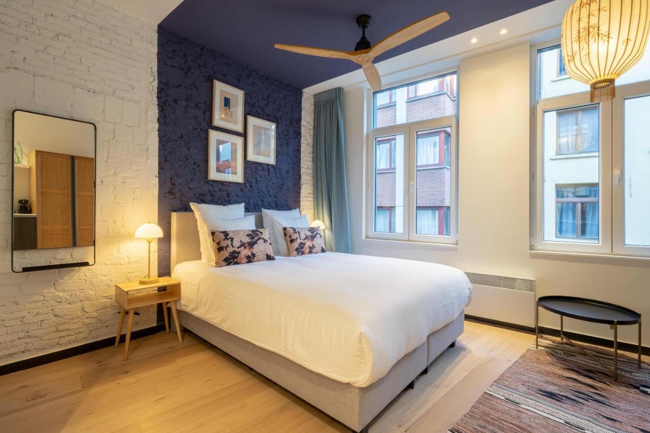 Shway - The Blue Parrot Appartement Antwerpen Buitenkant foto