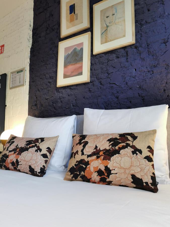 Shway - The Blue Parrot Appartement Antwerpen Buitenkant foto